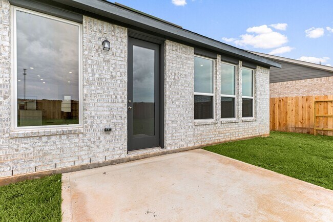 Building Photo - 6411 Symphony Wave Dr