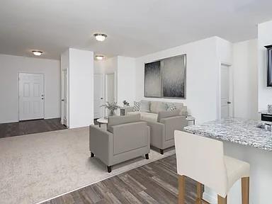 Building Photo - 2010 Prairie Ln