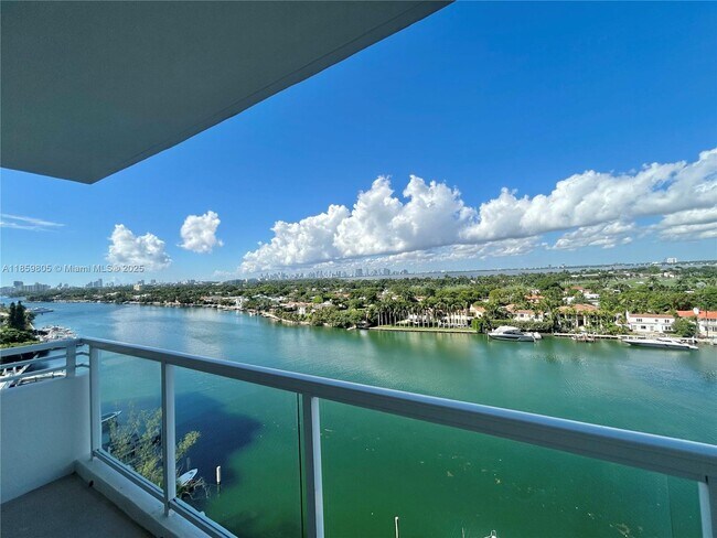 Building Photo - 5600 Collins Ave