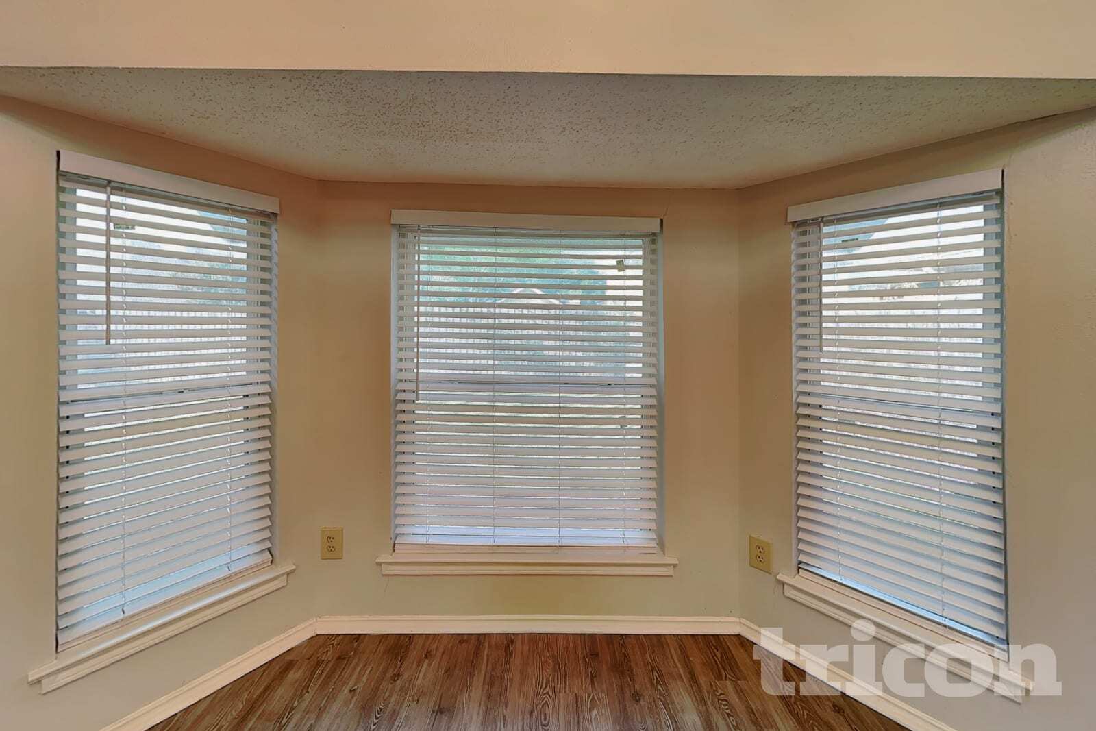 Building Photo - 2851 Linden Ln