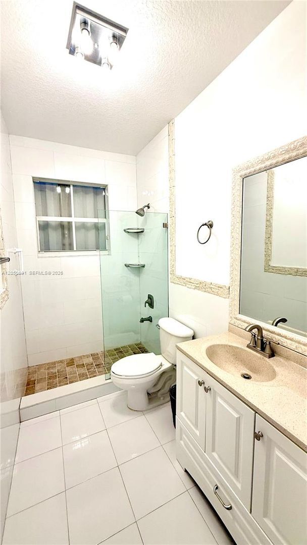 Building Photo - 11504 SW 152nd Ct
