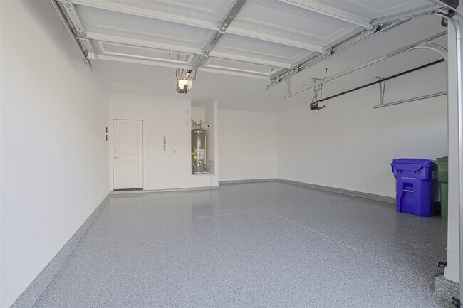 Building Photo - Brand New 3 Bedroom 2 Bath Home in South Ranch