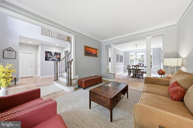Building Photo - 3852 Glasgow Way