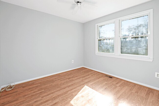 Building Photo - 12712 Longleaf Ln