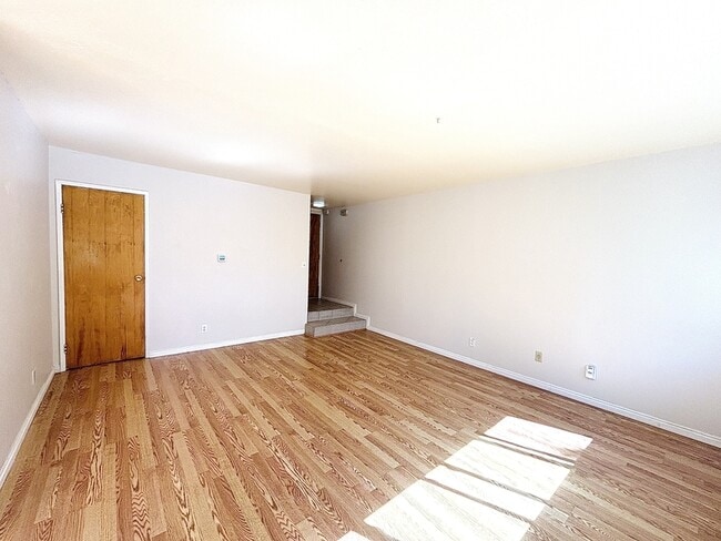 Building Photo - 131 S 1000 E