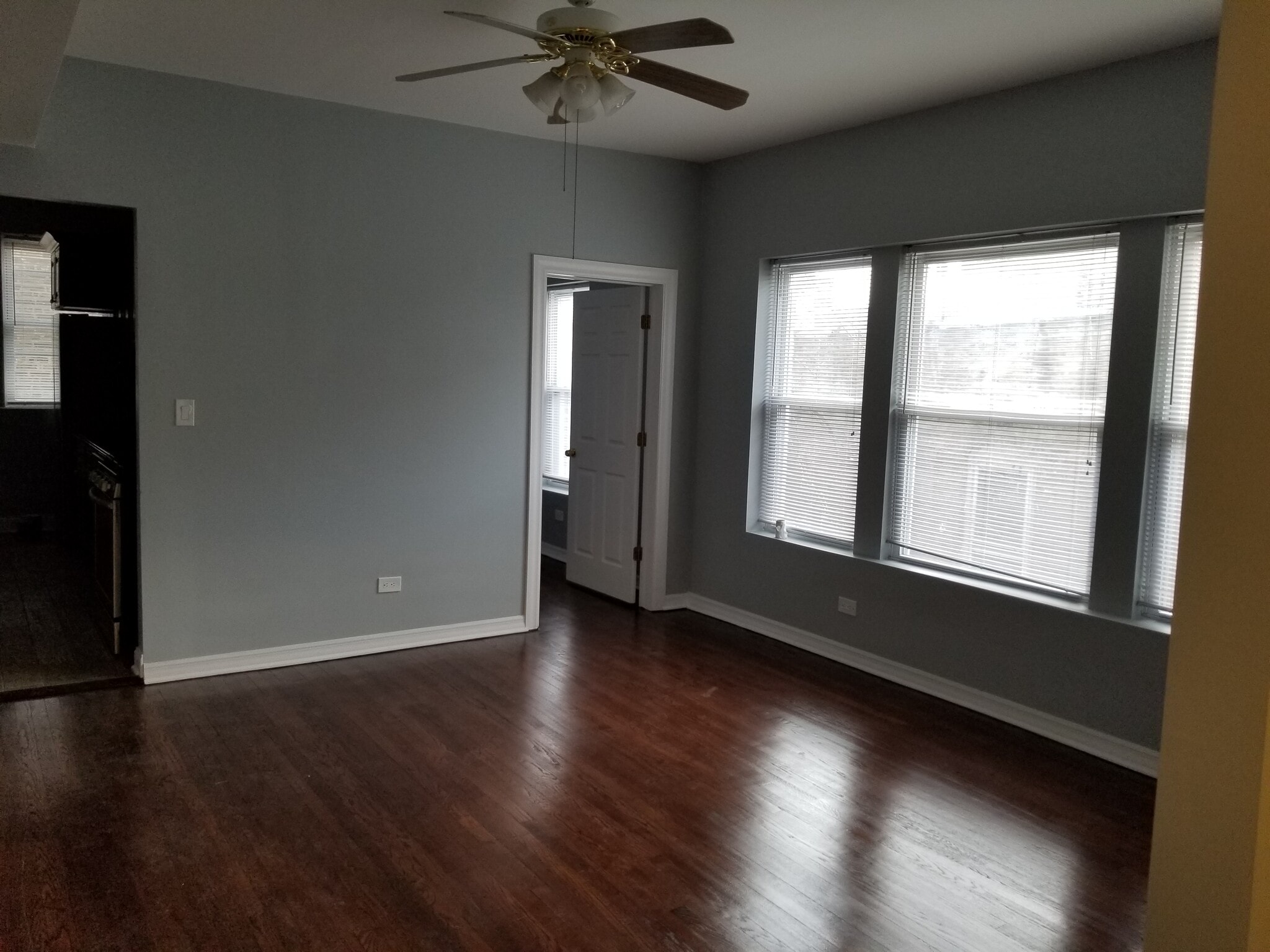 Building Photo - 1303 W Pratt Blvd