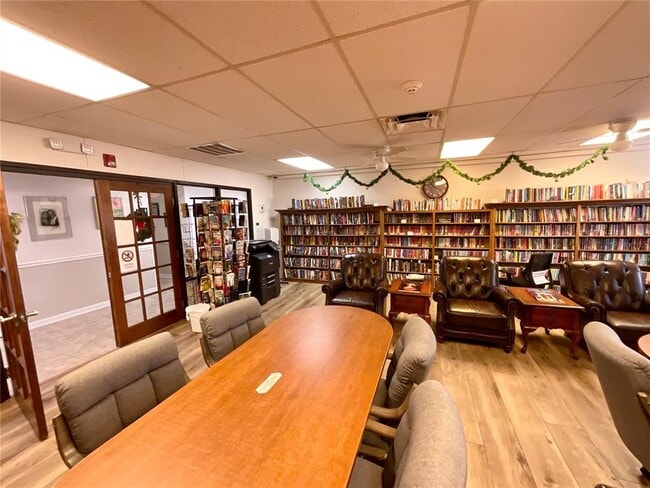 Building Photo - 10605 Timber Ln