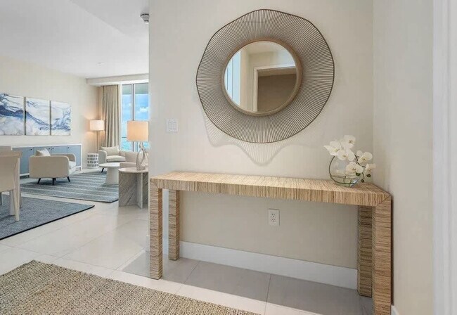 Building Photo - 3100 N Ocean Dr