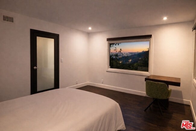 Building Photo - 8810 Hollywood Blvd