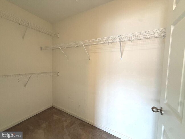 Building Photo - 232 Morlatt Ln