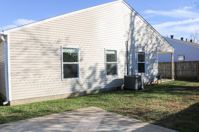 Building Photo - 1205 Spring St