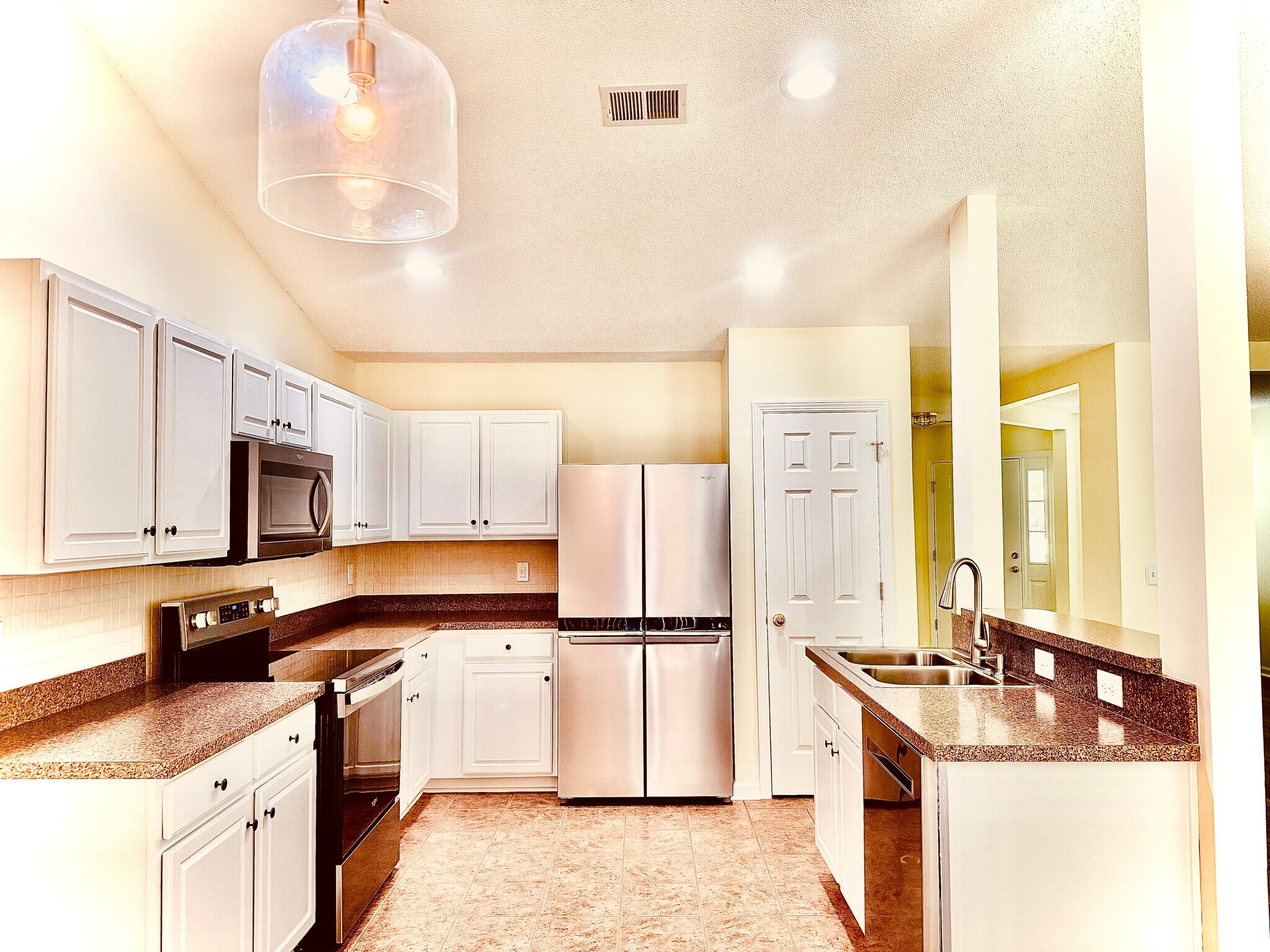 Building Photo - 188 Tibton Cir