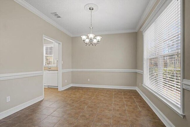 Building Photo - 2 Story Garden Killearn Home