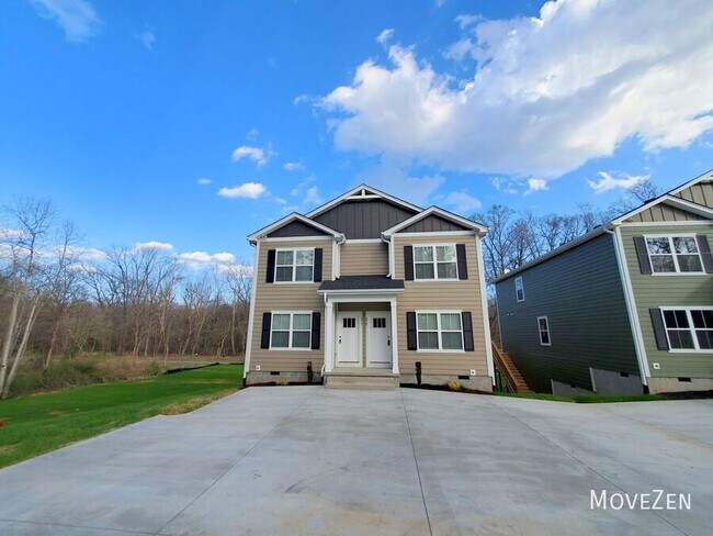 Building Photo - 277 Vanderbilt Rd