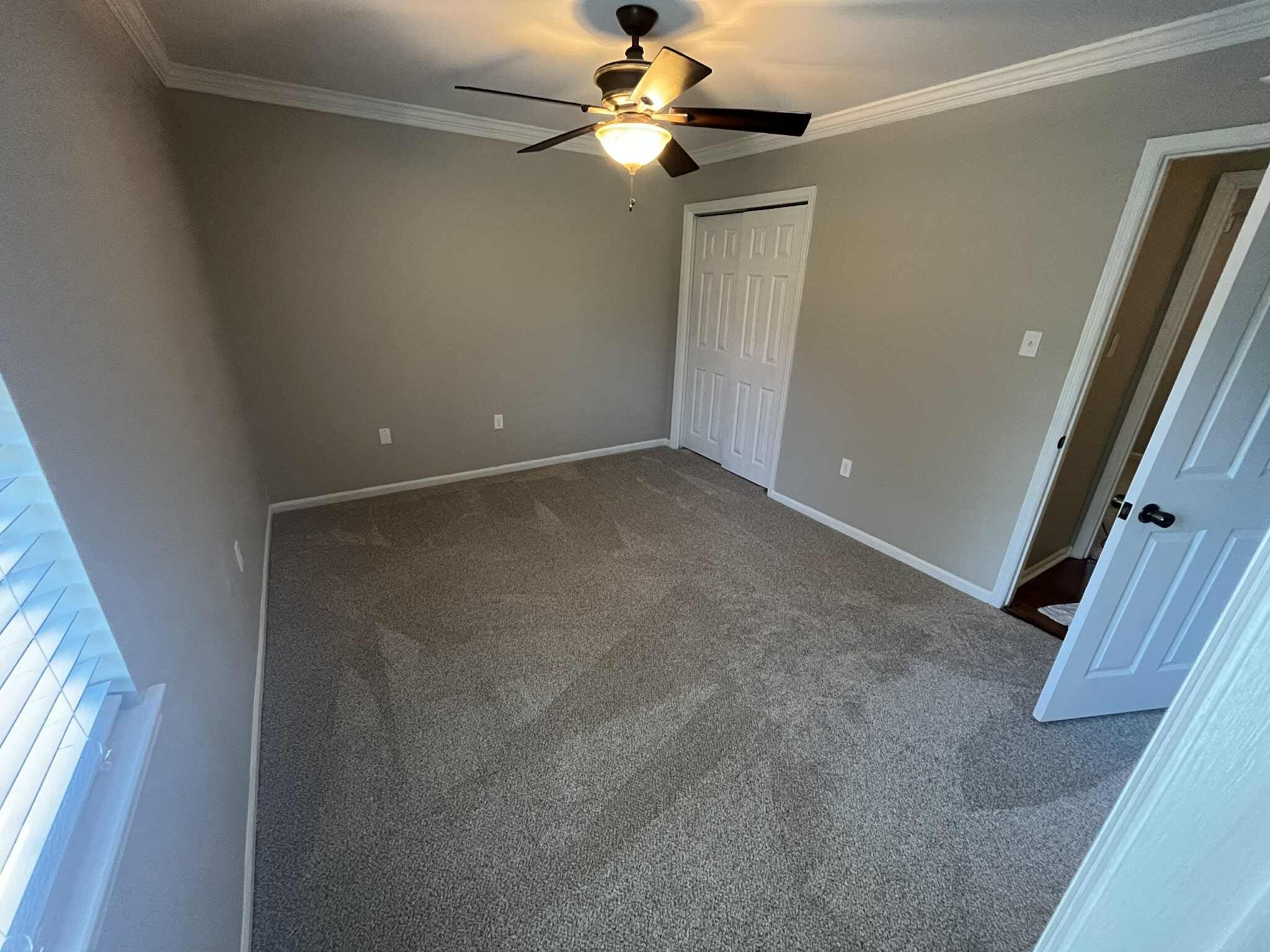 Building Photo - 503 W Tietgen St