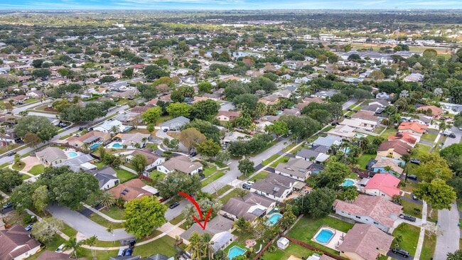 Building Photo - 5340 SW 115th Ave