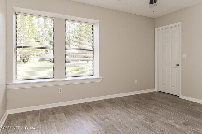 Building Photo - 7215 Mimosa Grove Pl