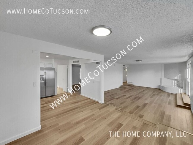 Building Photo - 8548 E Beverly St