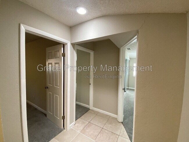 Building Photo - 636 Tennyson St