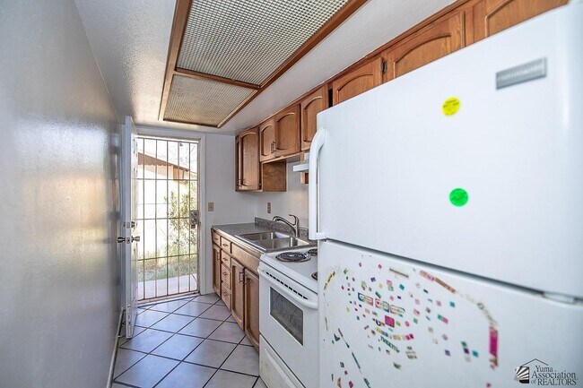 Building Photo - 123 S Magnolia Ave