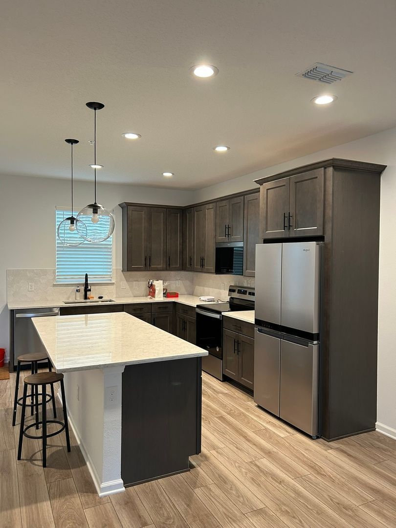 Building Photo - 1593 Pinecliff Dr