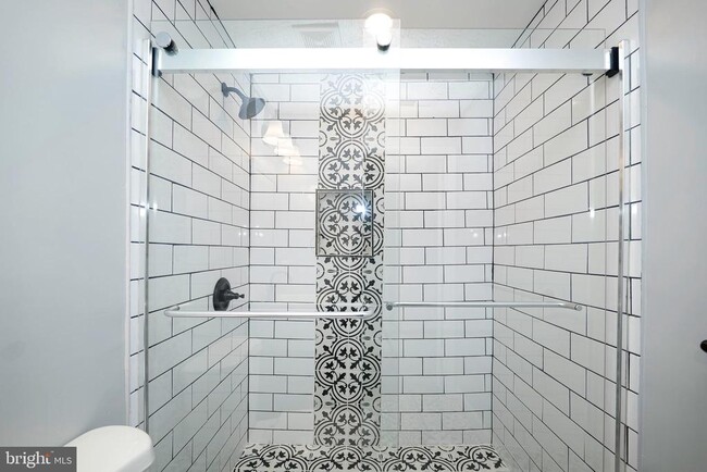 Building Photo - 3317 Hibiscus Ct