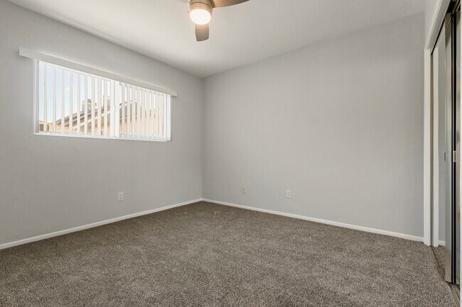 Building Photo - 2516 Voorhees Ave