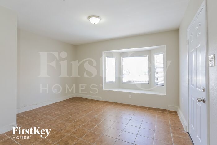 Building Photo - 4161 N Overbrook Dr