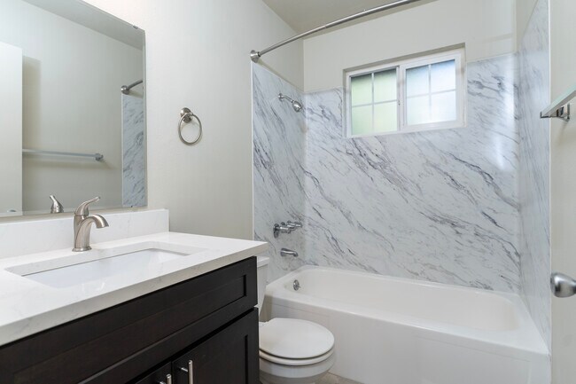 1 Bed 1 Bath C - 501 Sq Ft - University Crossing Apartments