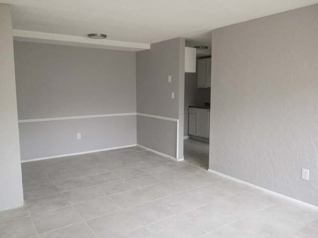 Building Photo - 13444 Euclid Ave