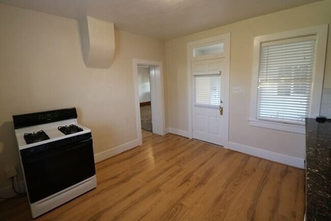 Building Photo - Conveniently Located HOUSE in Spanish Fork!