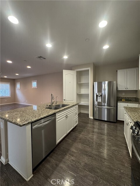 Building Photo - 14584 Narcisse Dr