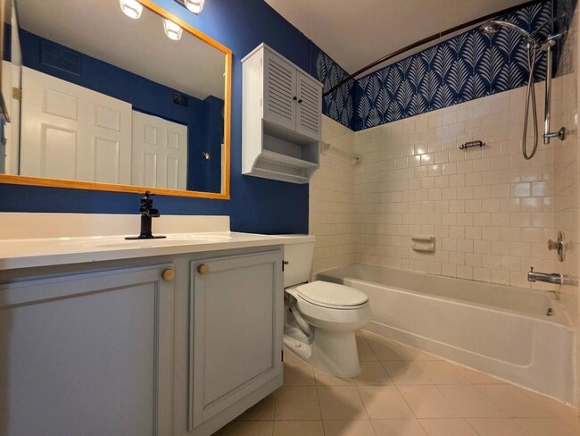 Building Photo - 7758 New Providence Dr