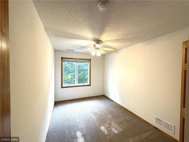 Building Photo - 1271 Pinewood Trail