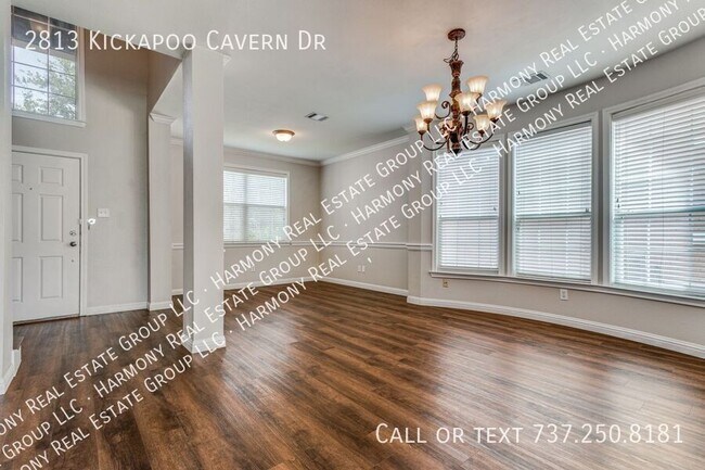 Building Photo - 2813 Kickapoo Cavern Dr