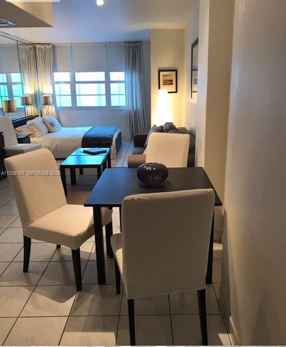 Building Photo - 100 Lincoln Rd