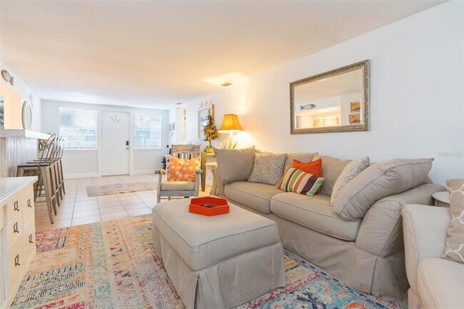 Building Photo - 4206 W Wisconsin Ave