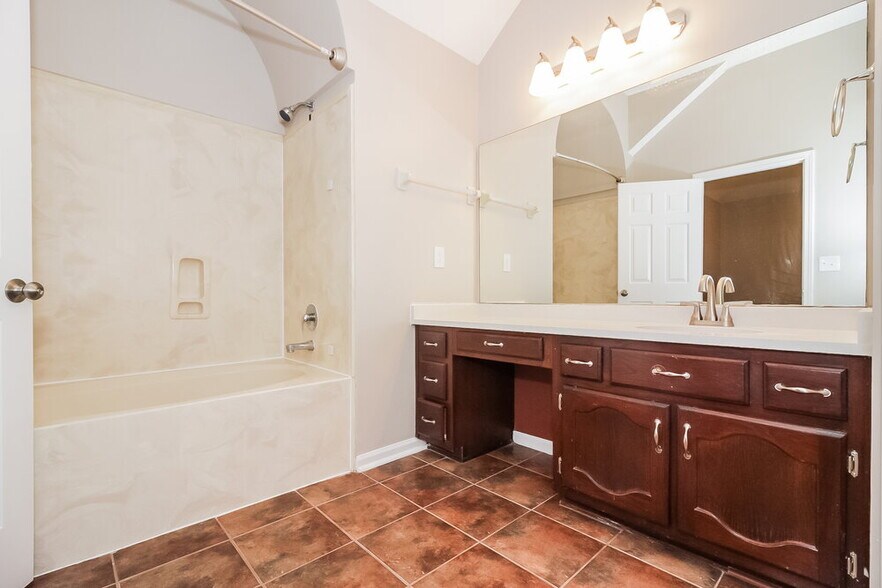 Building Photo - 6178 Morgan Manor Dr