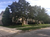 Building Photo - 1620 N Benjamin St