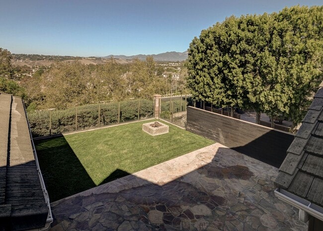 Building Photo - Amazing LARGE home in Ladera Ranch!