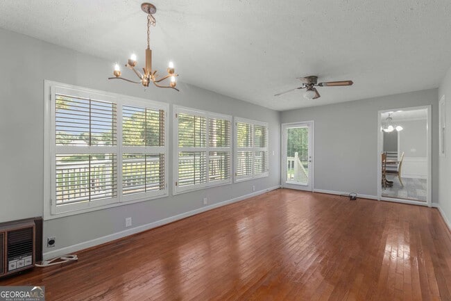Building Photo - 1235 Green Turf Dr