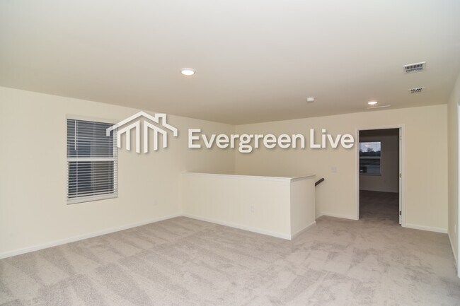 Building Photo - 1067 Large Poppy Dr