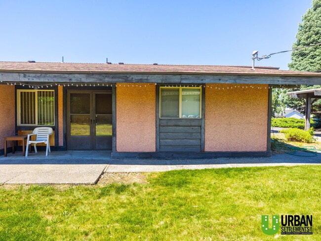 Building Photo - 1612 N Union Rd