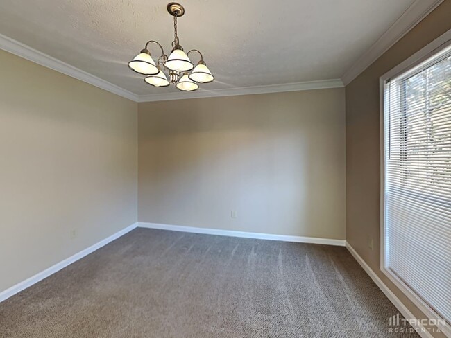 Building Photo - 1112 Karastan Ct SW