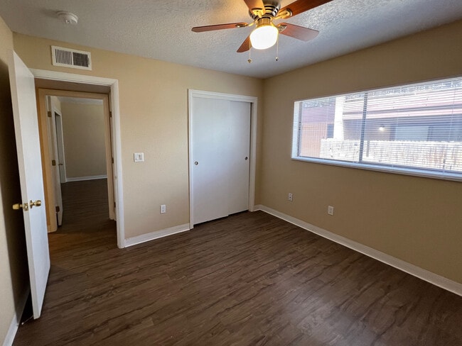 Building Photo - 1327 Ortiz Dr SE