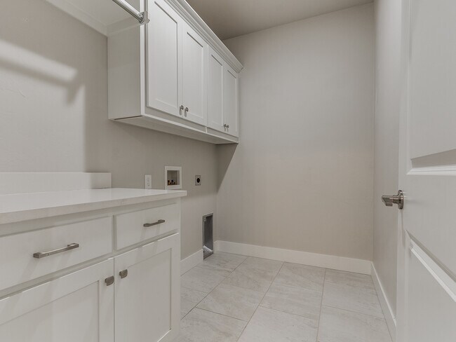 Building Photo - 6322 NW 178th Ter