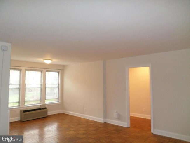 Building Photo - 2500 Q St NW