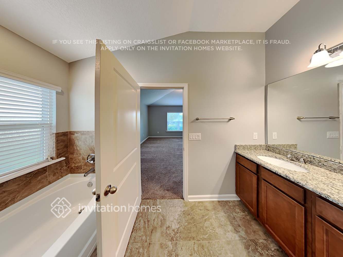 Building Photo - 132 Toscana Ln