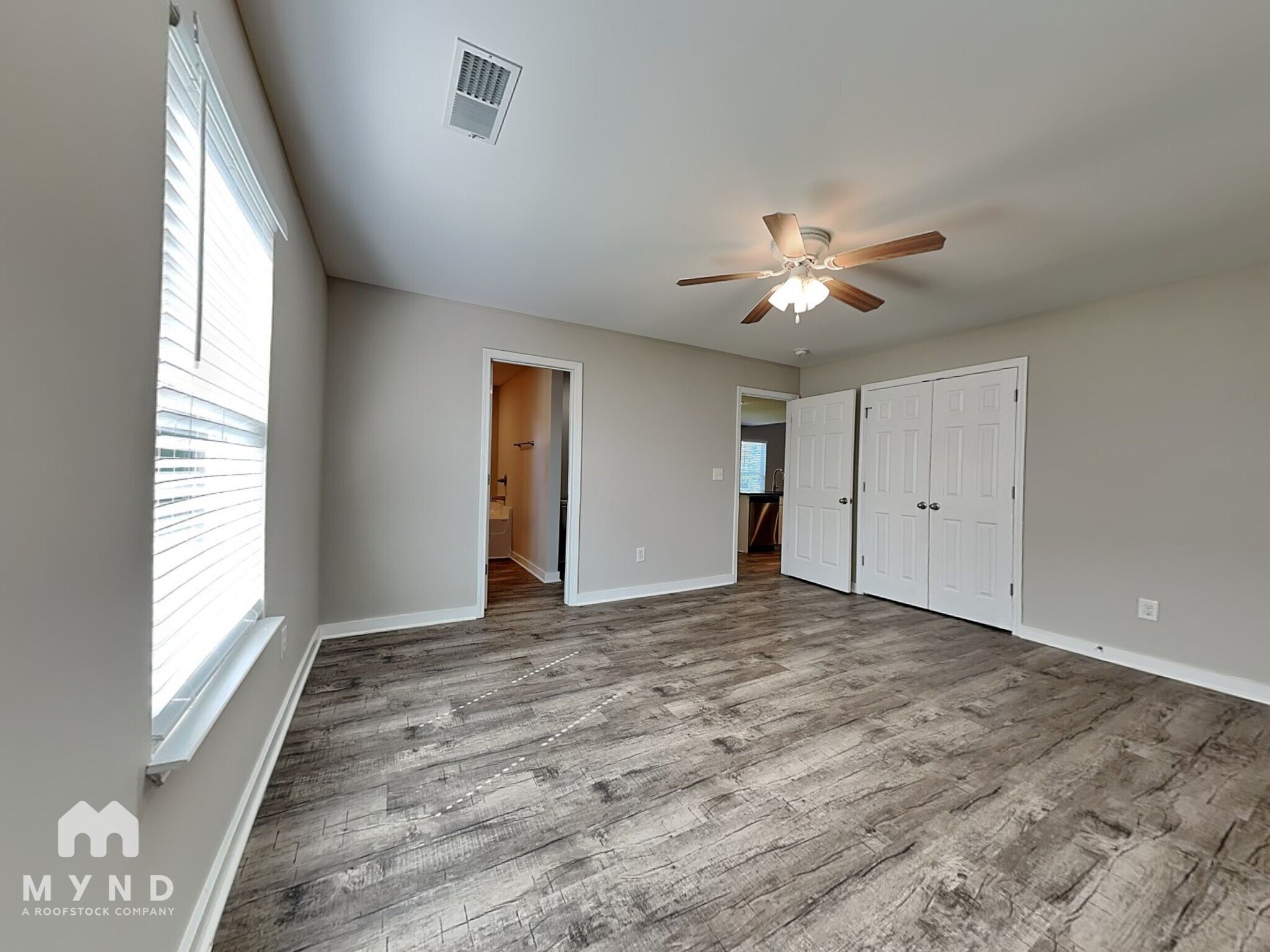 Building Photo - 10 Willowridge Ln