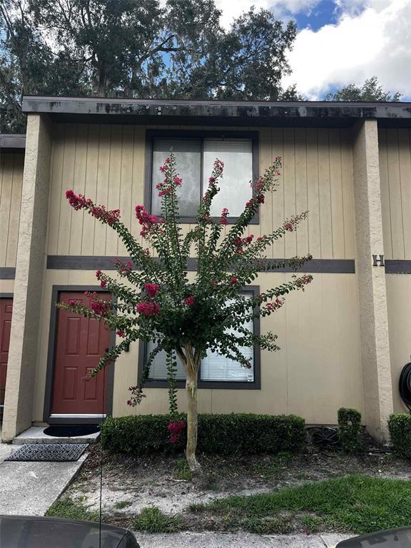Primary Photo - 2300 SW 43rd St